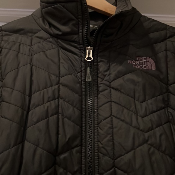 The North Face Women’s Coat - Picture 2 of 5